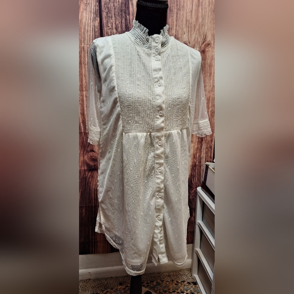Suzanne Betro White Lace Buisness Casual Button Up Womwns Size Small! - Picture 4 of 5